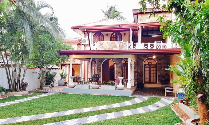 Aluthgama Casa | Alquiler barato vacaciones, vacaciones en Sri Lanka, 1-8 persona