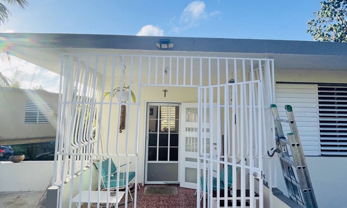 Barranquitas Apartamento | Cheaper and better than a hotel room! Best stay in Palo Hincado Barranquitas!