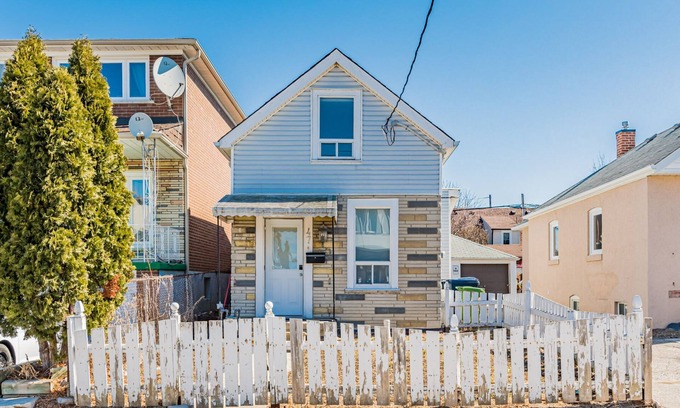 Rockcliffe - Smythe Casa | Cheerful 2-bedroom home with free parking