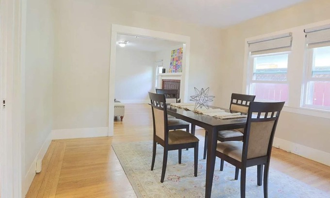 Southwest Berkeley Casa | Cheerful 2-Bedroom House in Berkeley