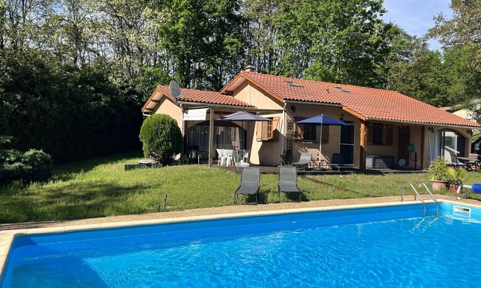 Reaup-Lisse Casa | Cheerful 3 bedroom Villa with Pool (Pet Friendly!)