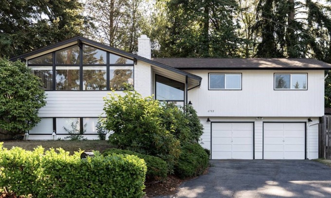 Picnic Point-North Lynnwood Casa | Cheerful 3 bedroom house with large backyard