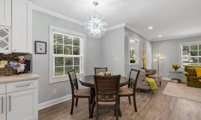 Charlotte Casa | Cheerful 3 bedroom-long term close to uptown