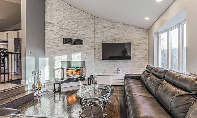 Prevost Casa | Cheerful 4 bedroom home with in-ground heated pool