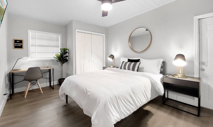 Lutz Casa | Cheerful 4-bedroom Home near Bush Gardens
