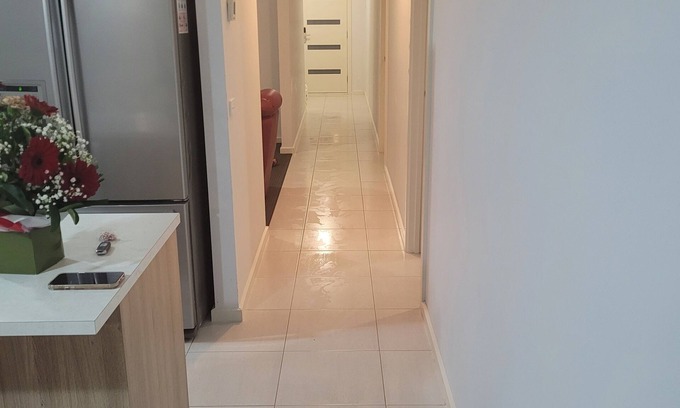 Curlewis Casa | Cheerful 4 bedroom house 2 minutes from Bayview, boat ramp and beach.