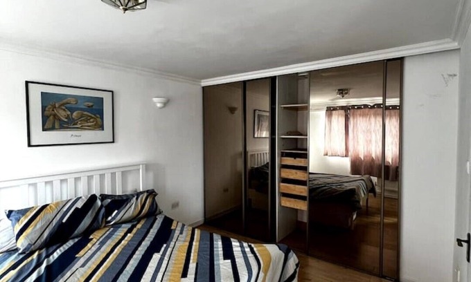 Sydenham Casa | Cheerful 4- bedroom townhouse with spacious garden