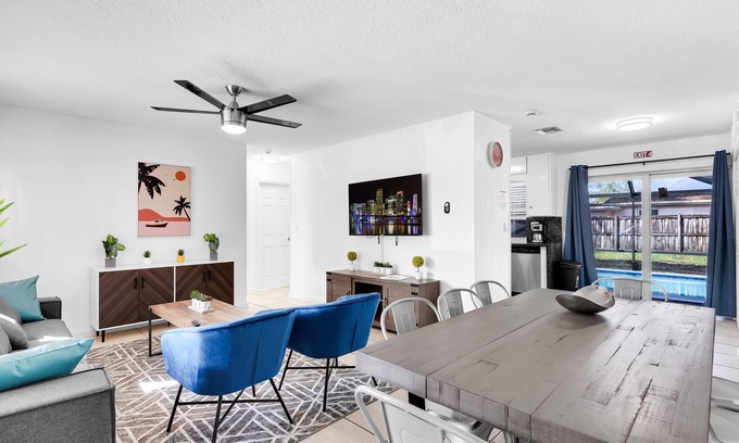 Driftwood Casa | Cheerful 4 Bedrooms house with Pool and Game Room