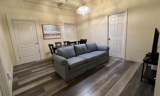South Berkeley Apartamento | Cheerful 4b/2b Residential home in Berkeley