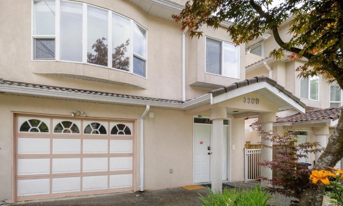 Renfrew-Collingwood Apartamento | Cheerful 5-bdrms house in Vancouver