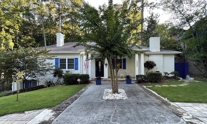 Lavista Park Casa | Cheerful , fully renovated home , close to everything
