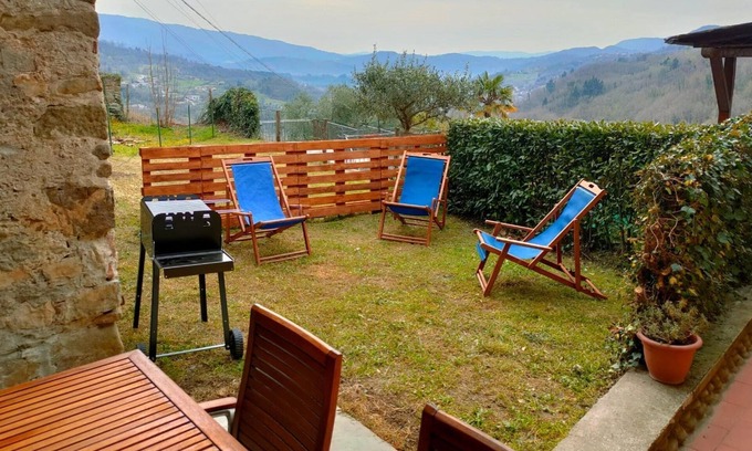 Poggio Apartamento | Alegre casa de vacaciones en Poggio con jardín privado