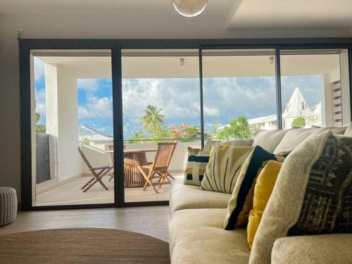 Nettle Bay Apartamento | Cheerful Lemon Condo
