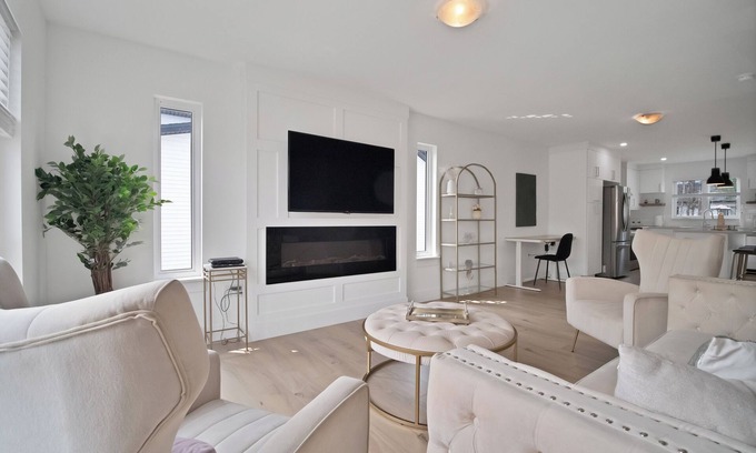 Moncton Casa | Cheerful, modern 3 -bedroom house