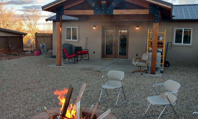 Kanab Casa | Cheerful One Bedroom Bungalow