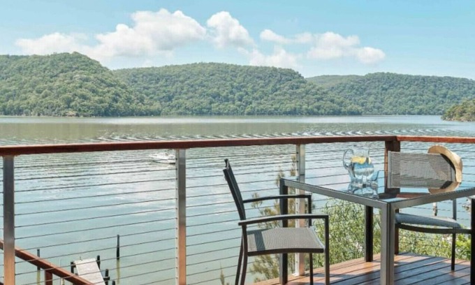 Cheero Point Casa | Cheero Cottage - relax by the Hawkesbury River