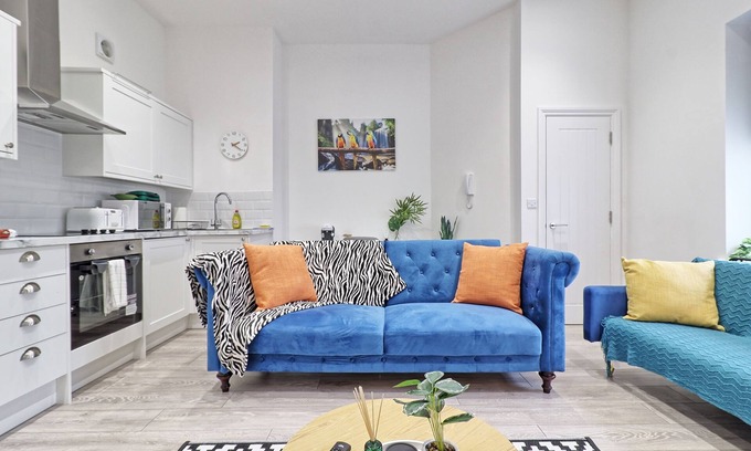 Chelmsford Apartamento | Chelmsford 2 Minutes To The City Centre. Ground Floor Apartment + Netflix & Wifi