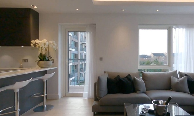 Sands End Apartamento | Chelsea Harbour 2-Bed Apartment in London