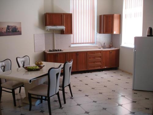 Chernovtsy Apartamento | Chernivtsi Apartments