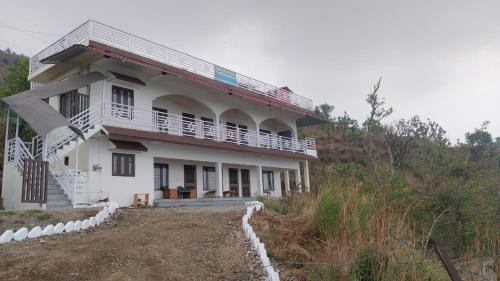 Bullawala Casa | Cherry Binhar, Matogi
