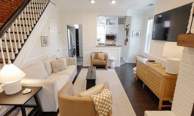 Stanton Park Casa | Cherry Blossom Charm