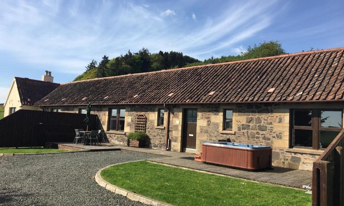 Cupar Casa | Cherry Blossom Cottage near Cupar Fife