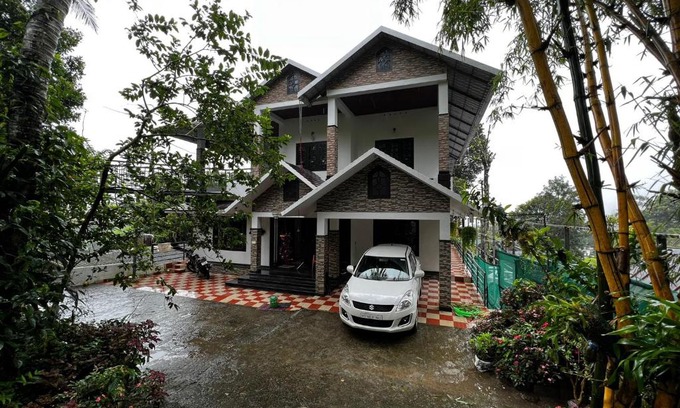 Anachal Casa | Cherry blossom homestays Munnar 2BHK