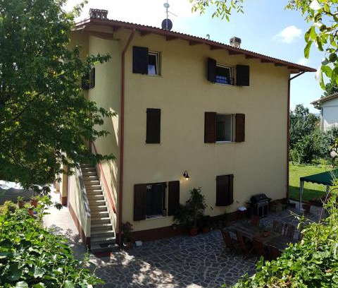 Polinago Cama Y Desayuno | Cherry House B&B