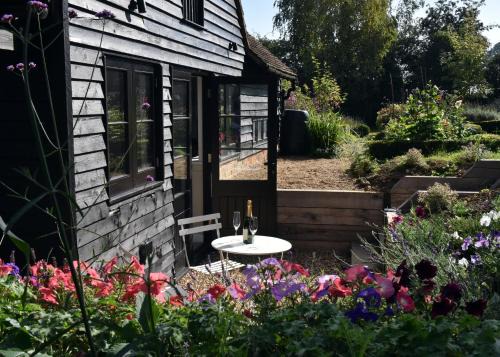 Maidstone Casa | Cherry Orchard Farm