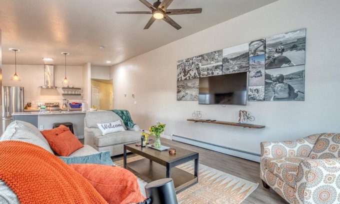 Fruita Casa | Cherry Pie I: A Slice of Vacation Bliss