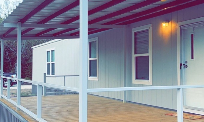 Kingston Casa | Cherry Properties - Walking distance to Lake Texoma!