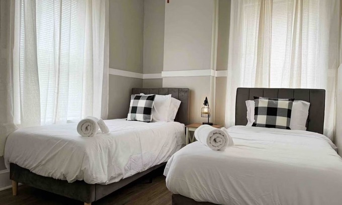 Evansville Apartamento | Cherry Street Retreat A
