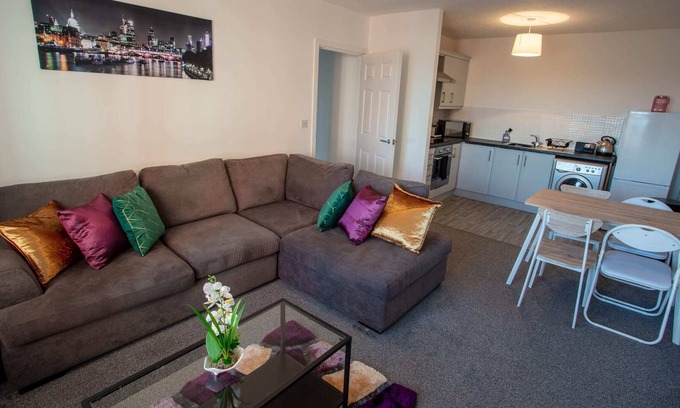 Warrington Apartamento | Cherry Tree - 2 bedroom, Bright, Airy Apartment. Sleeps 4. Warrington Town Centr