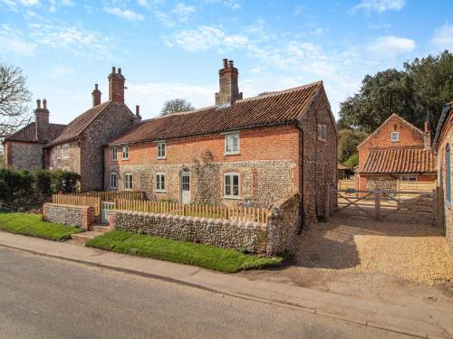 Great Snoring Casa | Cherry Tree Cottage - Uk30237