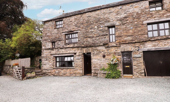 Satterthwaite Cabaña | CHERRY TREE COTTAGE AT SATTERTHWAITE, with a garden in Hawkshead