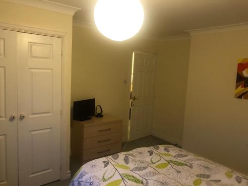 Muxton Cama Y Desayuno | Cherry Trees green room