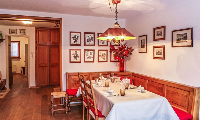 Sankt Moritz-Bad Apartamento | Chesa Arlas E2 by Interhome