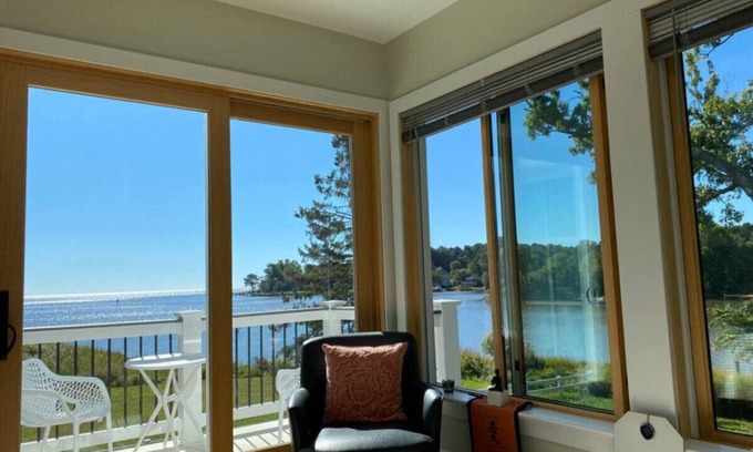 Cape Anne Casa | Chesapeake Paradise House-Stunning 6+br4ba Wtrfrnt