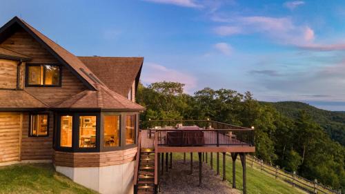 Hillsdale Casa | Chester by AvantStay Amazing Views Secluded Home A True City Escape