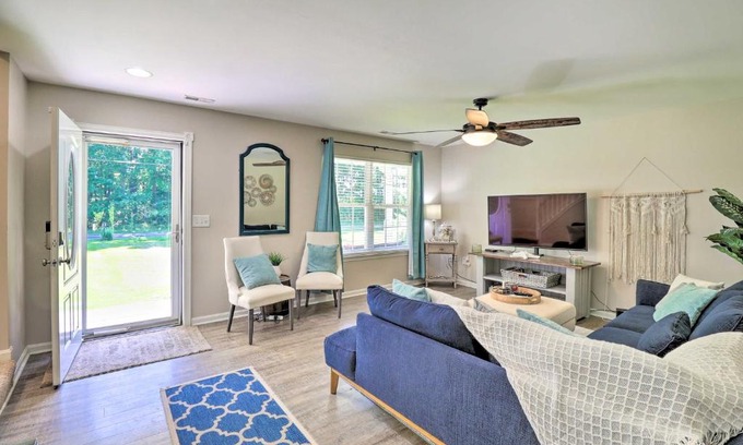 Tolchester Beach Casa | Chestertown Family Hideaway with Kayaks and Deck!