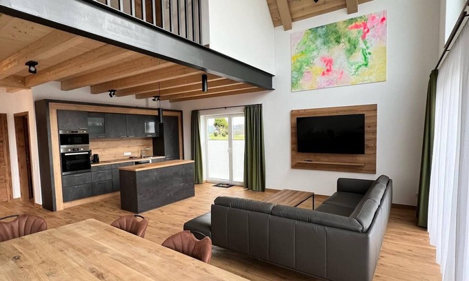 Niederberndorf Casa | Chestnut house
