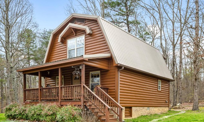 Trenton Casa | Chestnut Oak Cottage
