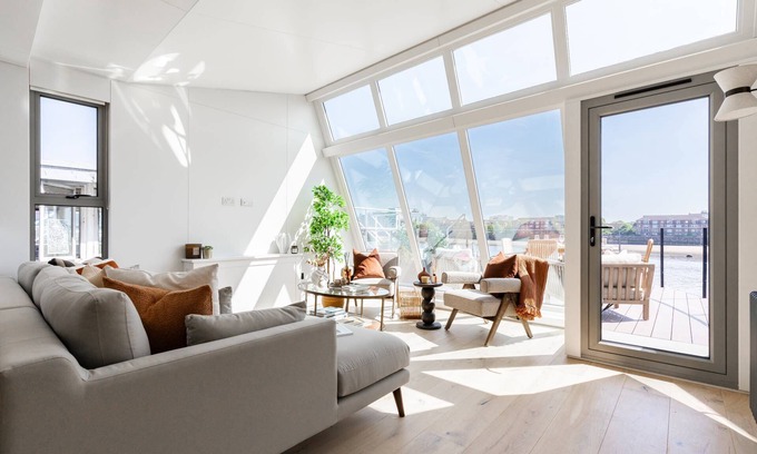 Chelsea Riverside Apartamento | Cheyne Walk Houseboat by onefinestay