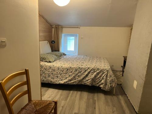 Saint-Germain-dEsteuil Casa | Chez Amélie chambre-location