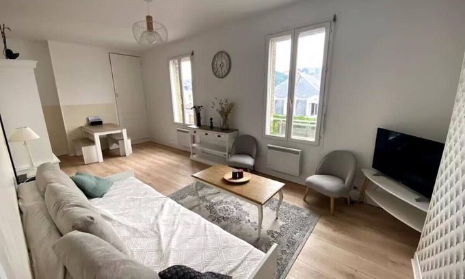 Anatole France Danton Apartamento | Chez anatole, apartment near downtown
