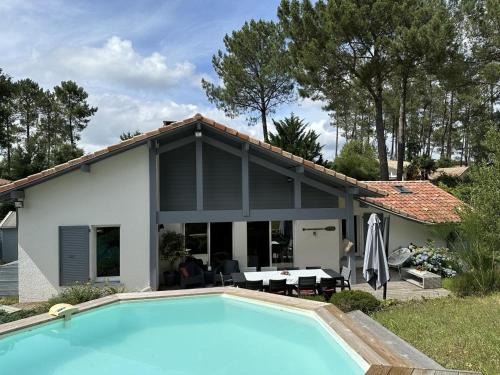 Vielle-Saint-Girons Casa | Chez Céline Sous les Pins, de 1 à 8 personnes, Piscine, Océan, Lac, Vélos