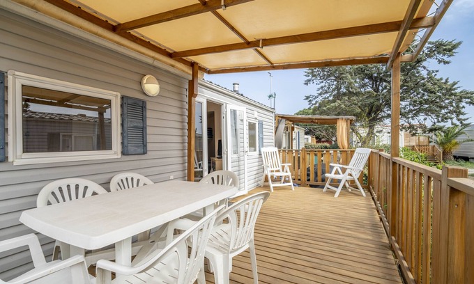 Port-la-Nouvelle Casa | Chez Claude - Clim' con piscina compartida, terraza privada y aire acondicionado