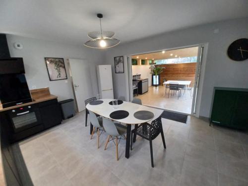 Caussade Casa | Chez Emoun et Lina