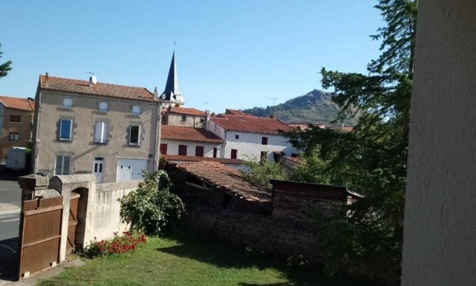 Le Breuil-sur-Couze Apartamento | Chez Fabienne T1