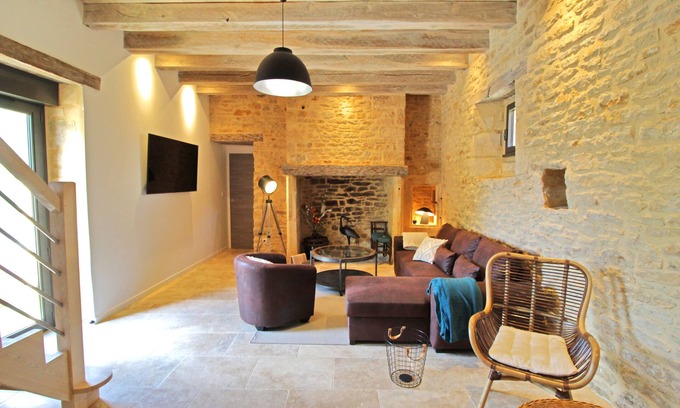 Sarlat-la-Caneda Villa | Chez Gaston Gîte Haut de Gamme Avec vue et Piscine Chauffée
